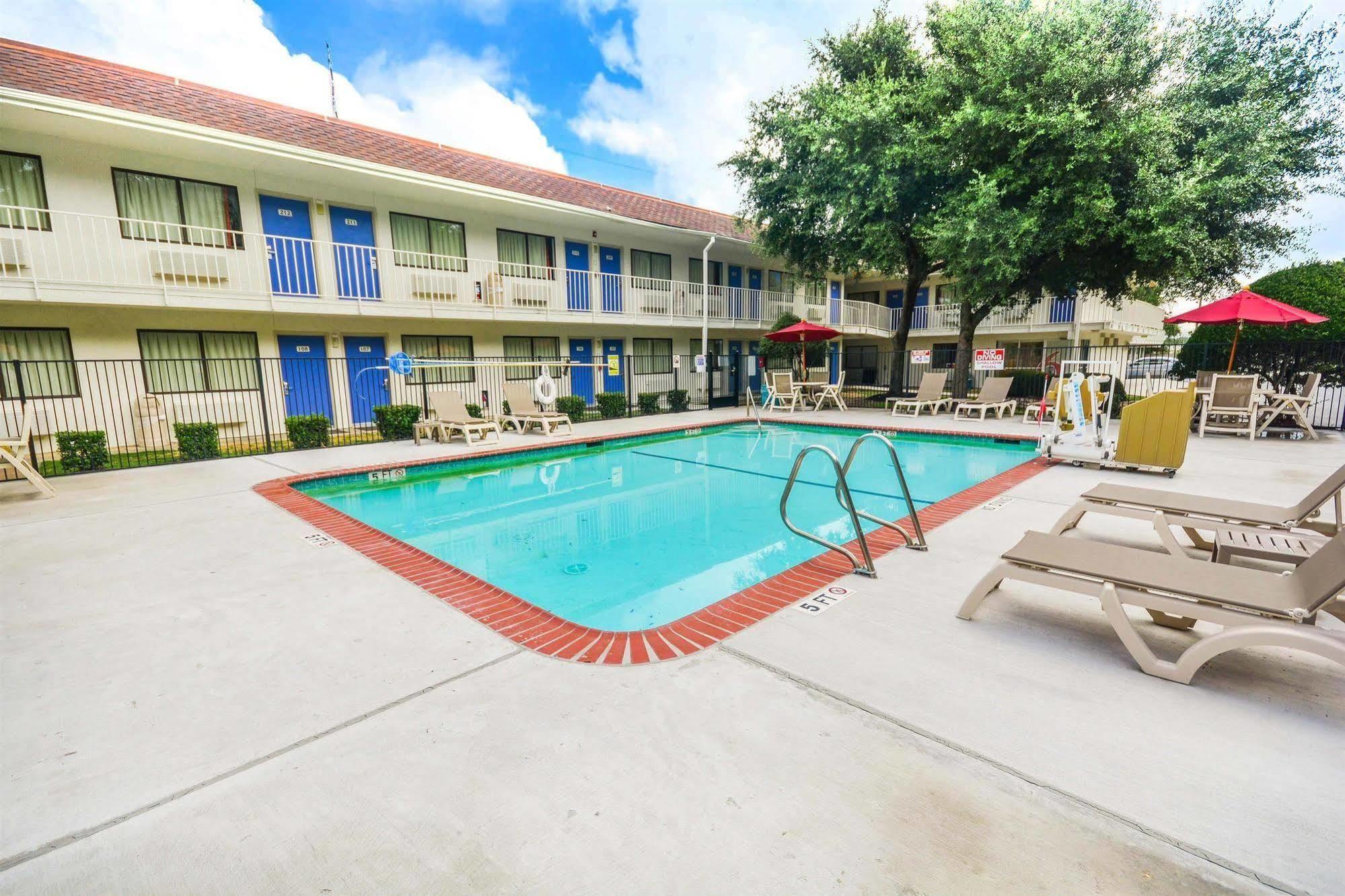 Motel 6-Huntsville, Tx Exteriör bild